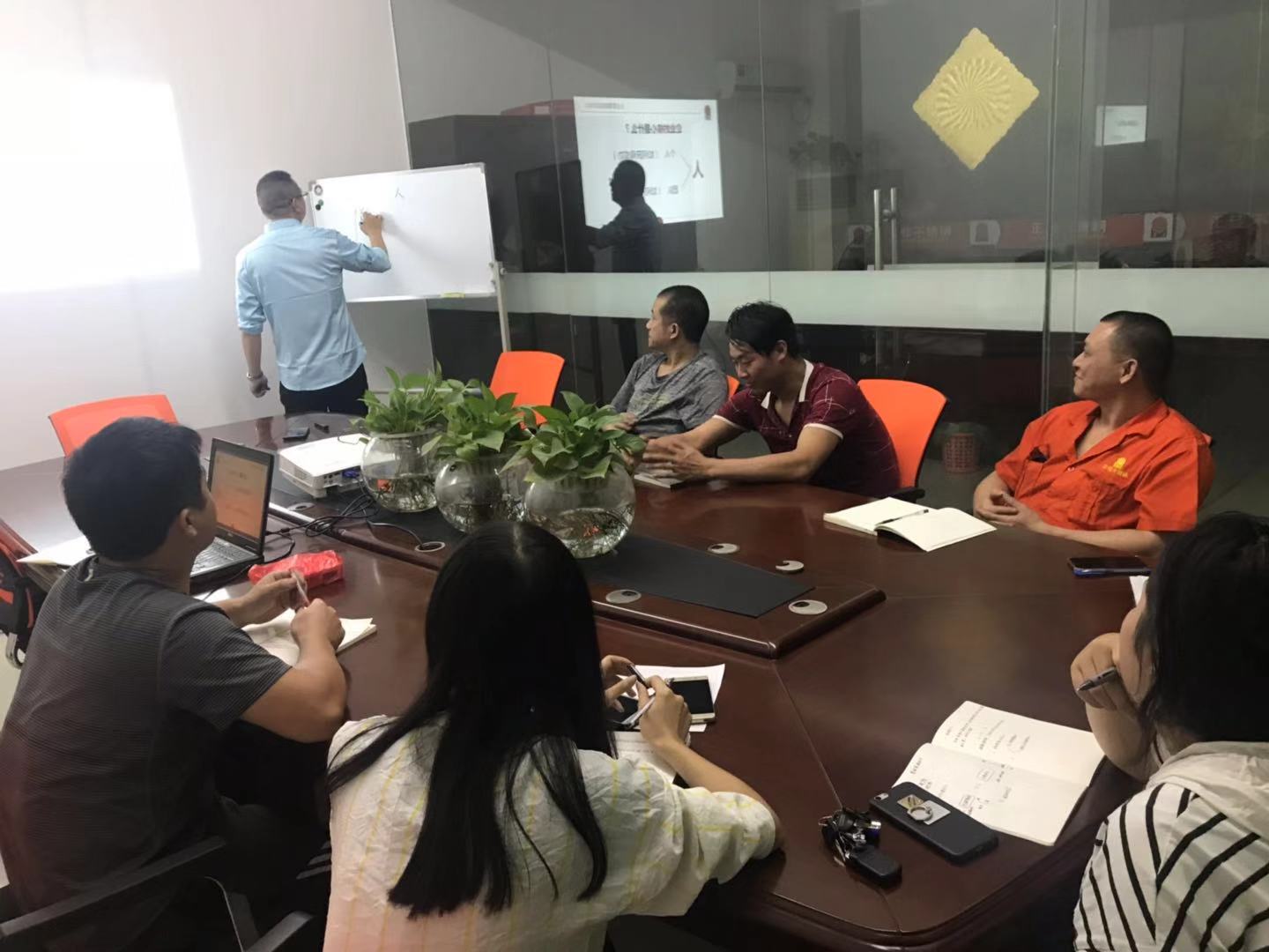 正佳不銹鋼員工培訓(xùn).jpg 正佳不銹鋼員工培訓(xùn).jpg